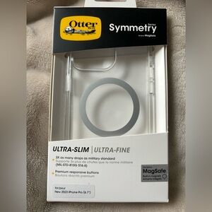 CLEAR OTTERBOX SYMMETRY CASE WITH MAGSAFE FOR IPHONE 15 PRO MAX